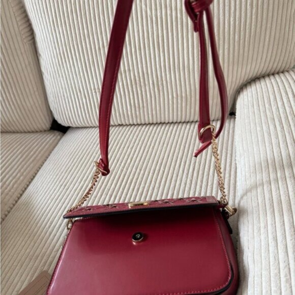 Red Wildflower Handmade Crossbody Satchel Evening Bag - Picture 6 of 8